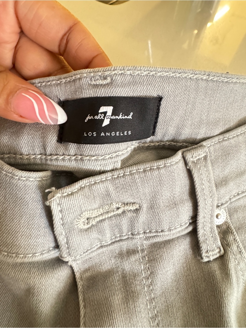 7 Mankind Light Gray Women’s Jeans
